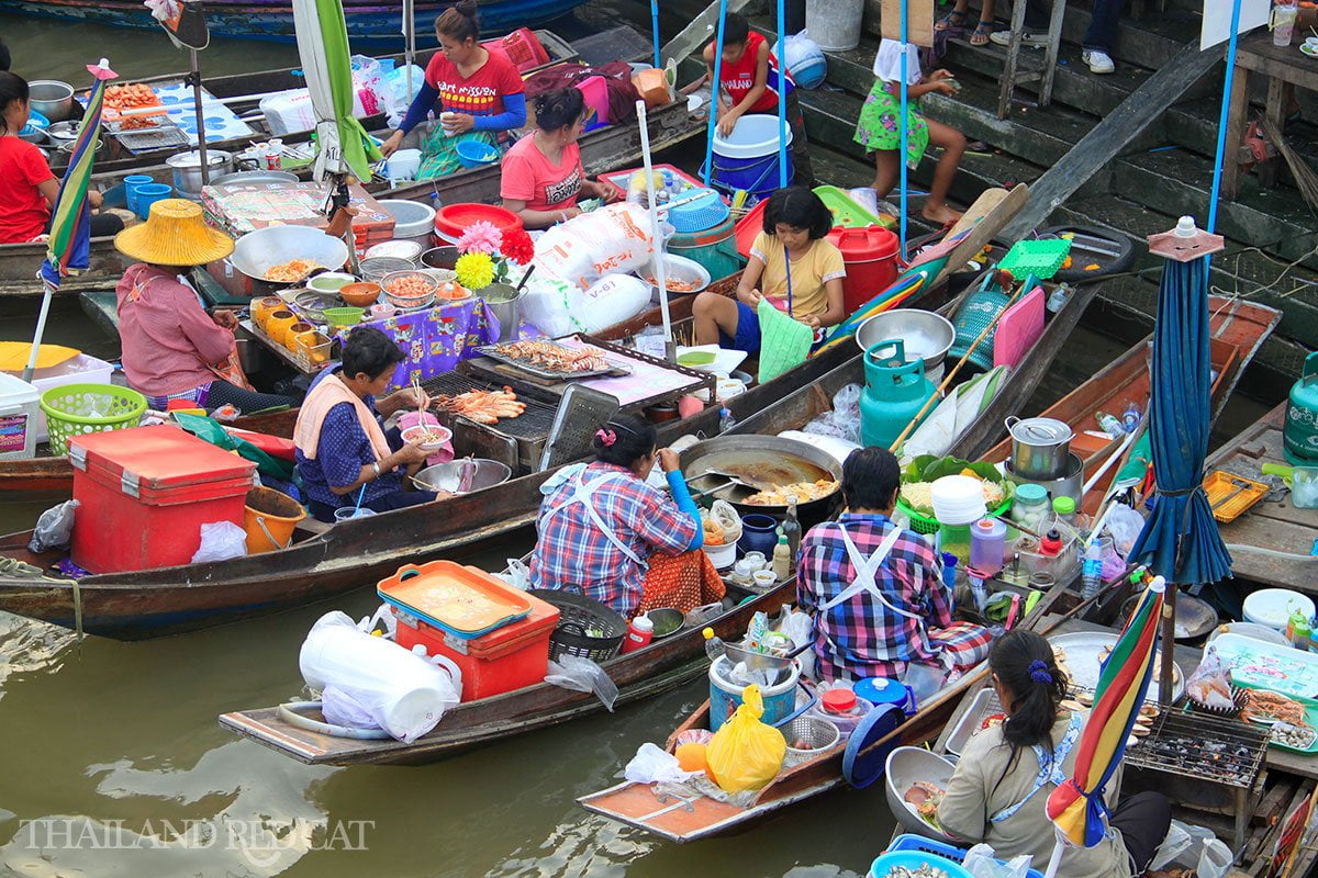 Amphawa Floating Market