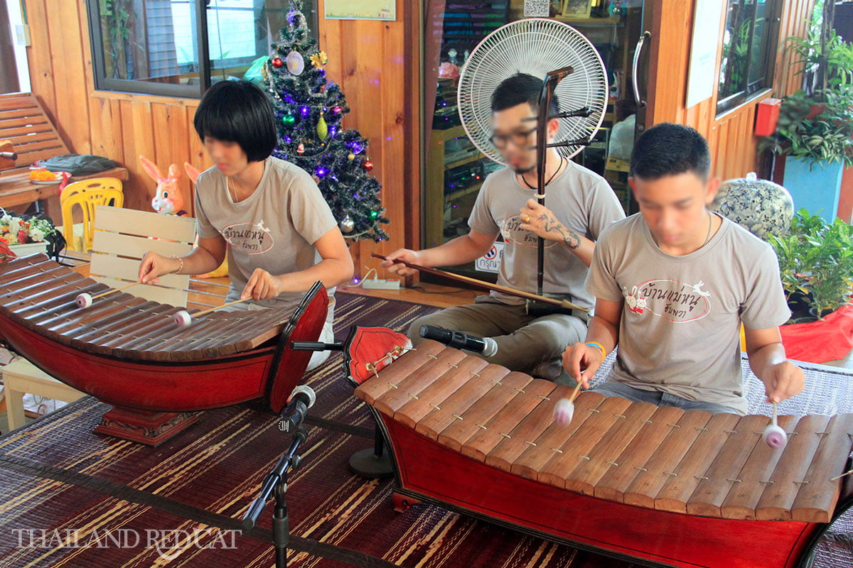 Amphawa Floating Market 3