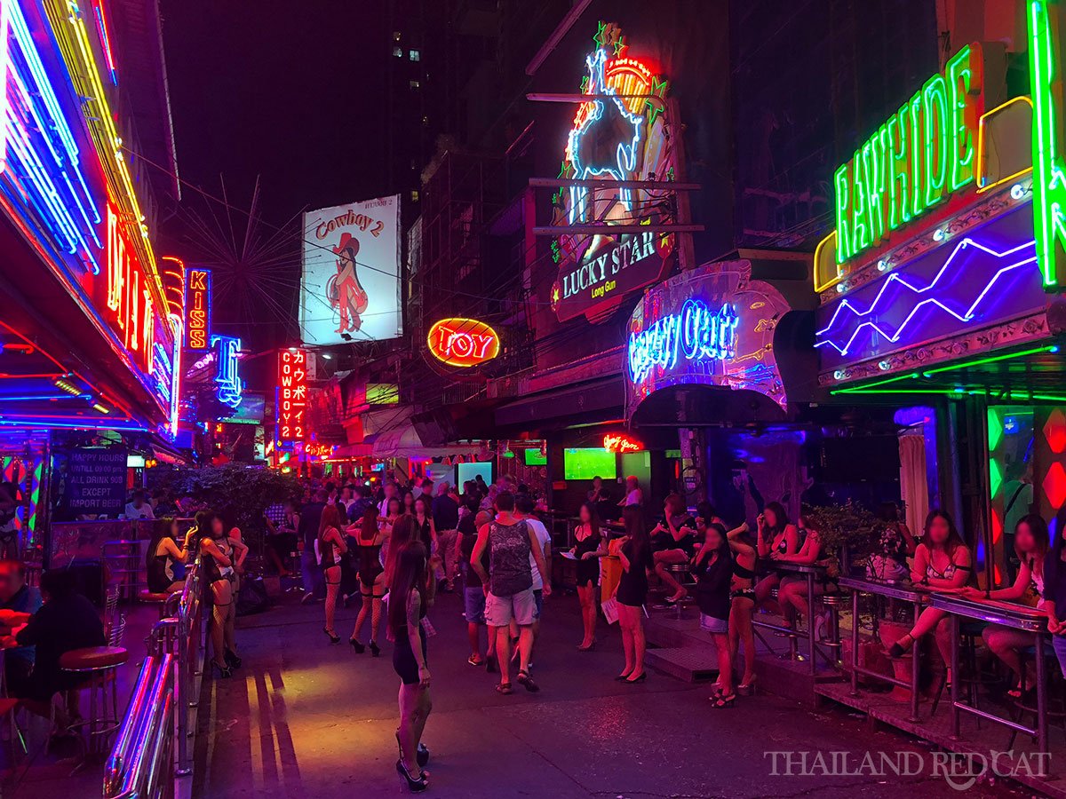 The 3 Red Light in Bangkok | Thailand Redcat