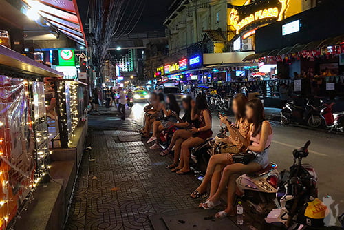 Bangkok Street Girls