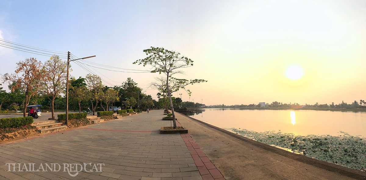 Chaloem Phrakiat Park Sisaket