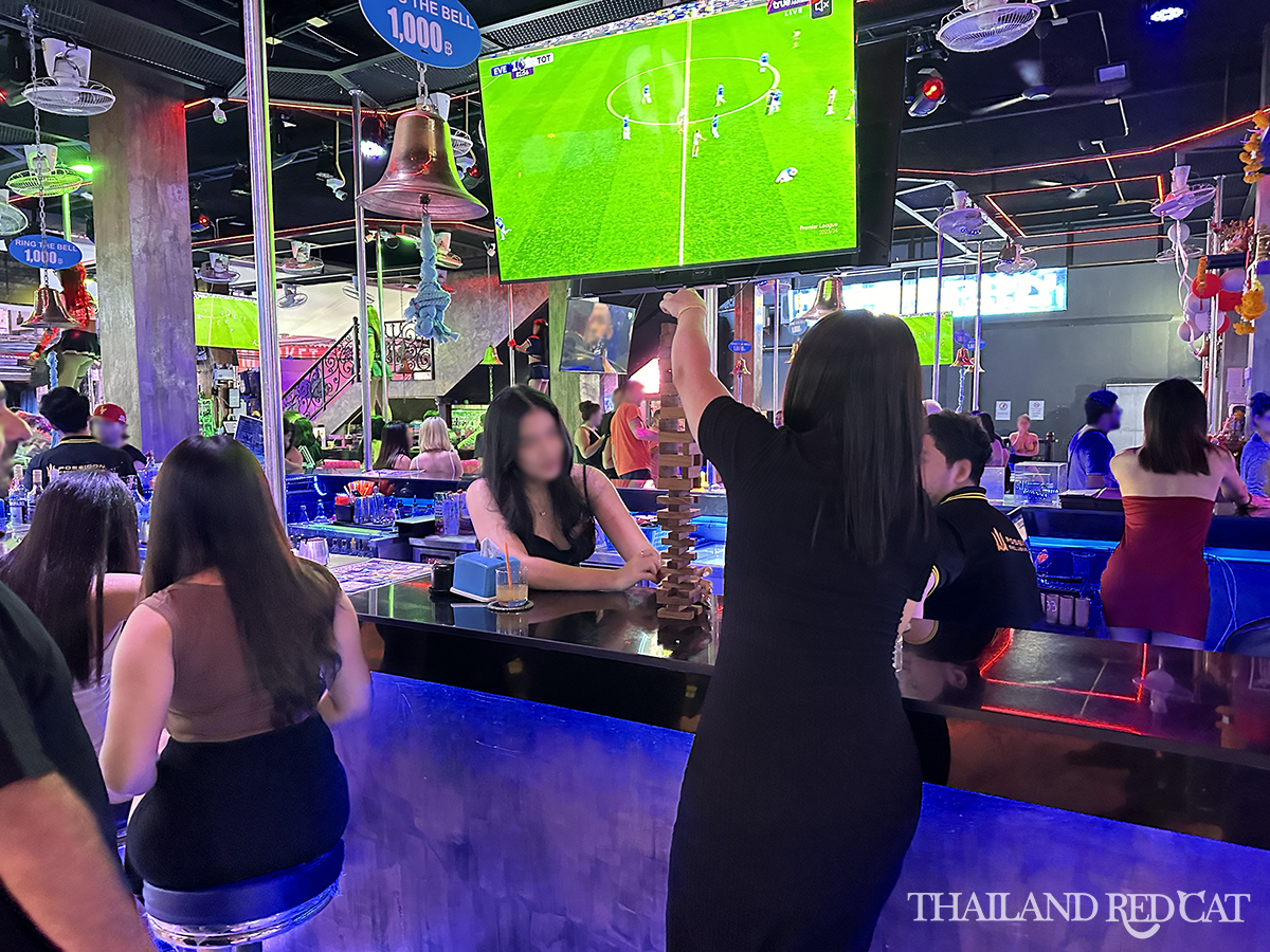 English Football in Thailand Bar