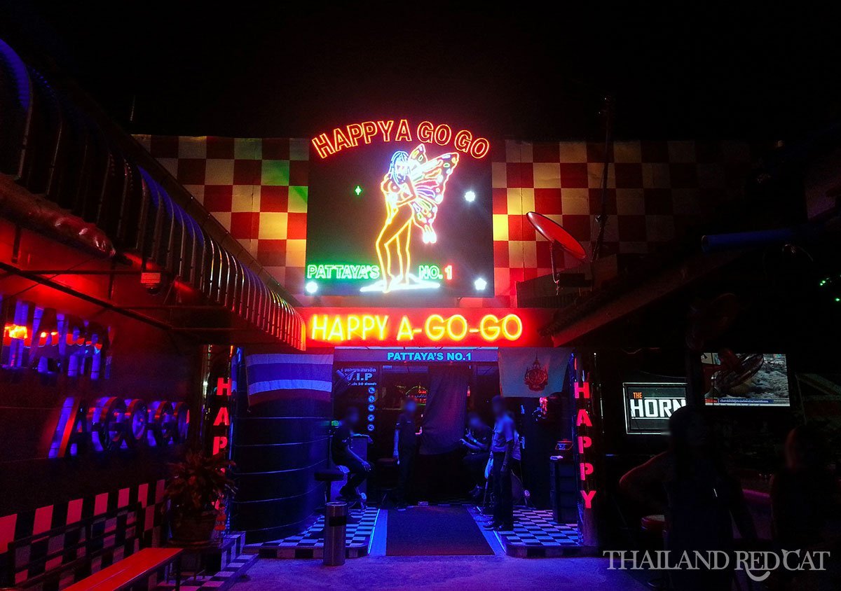 9 things to do on Pattaya's famous Walking Street (that aren't go-go bars or ping pong shows)