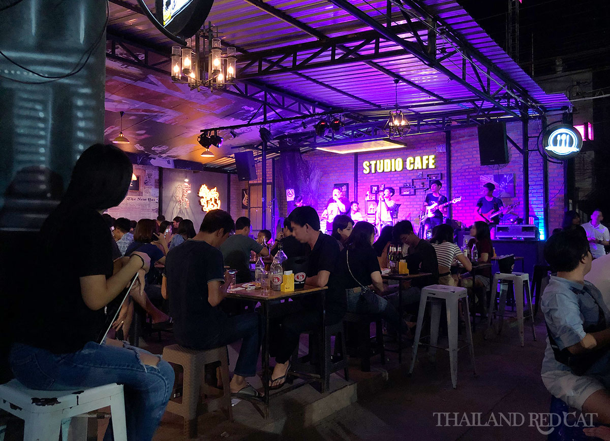 Kamphaeng Phet Bar