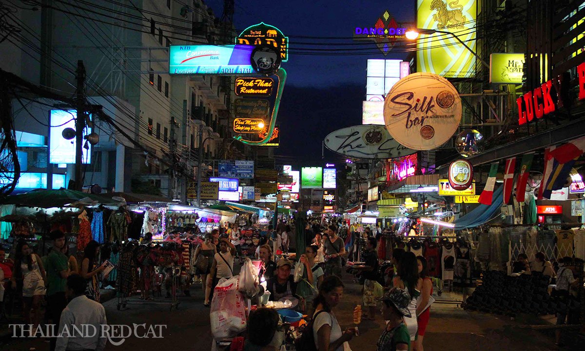 Khaosan Road at night