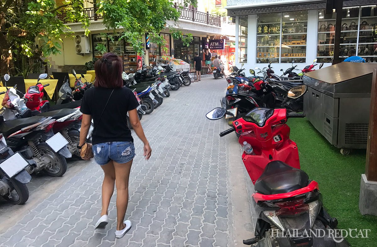 Koh Tao Beach Promenade