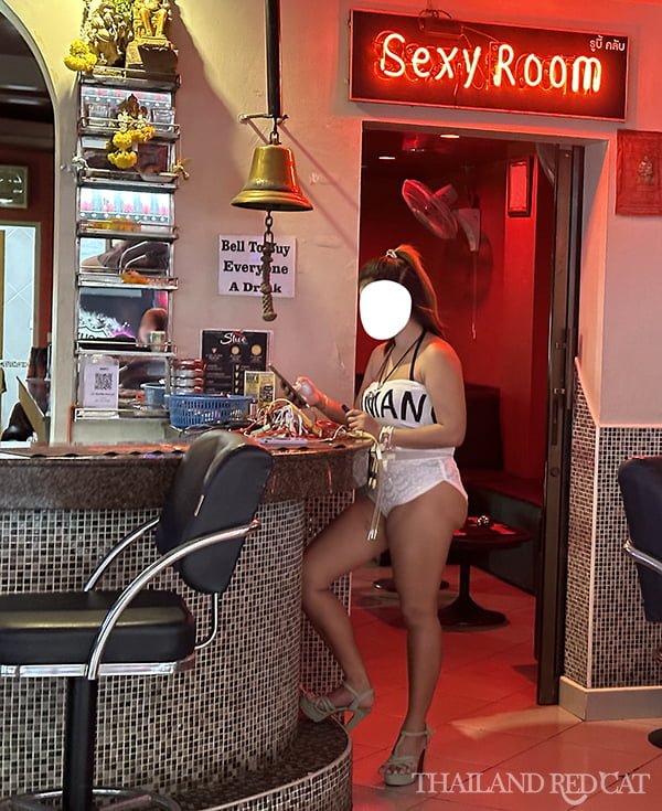 Pattaya Soi 6 Girl